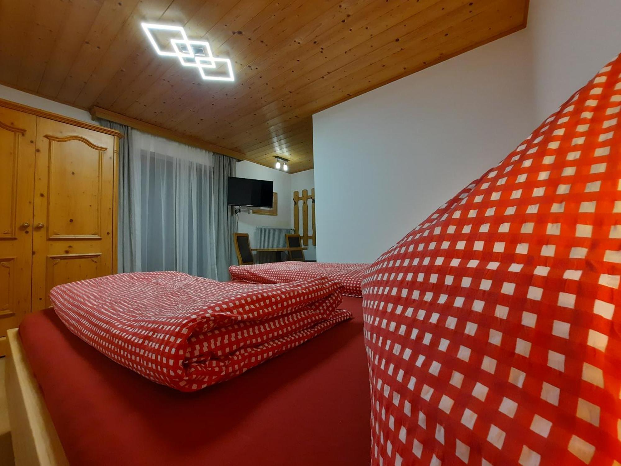 Haus Traninger Apartment ฟลาคเฮา ห้อง รูปภาพ